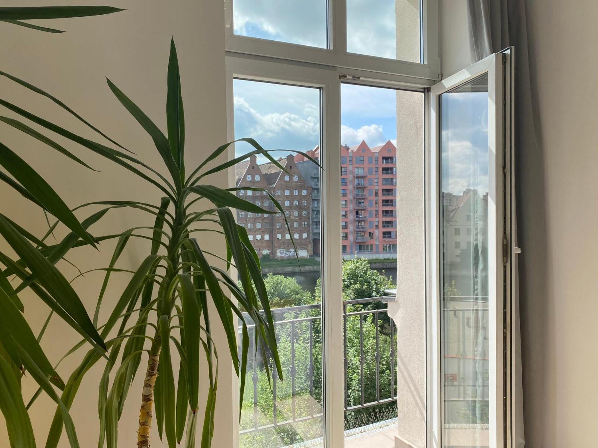 Hello Apartments Amazing River View 4 Bedrooms & Balcony غدانسك المظهر الخارجي الصورة